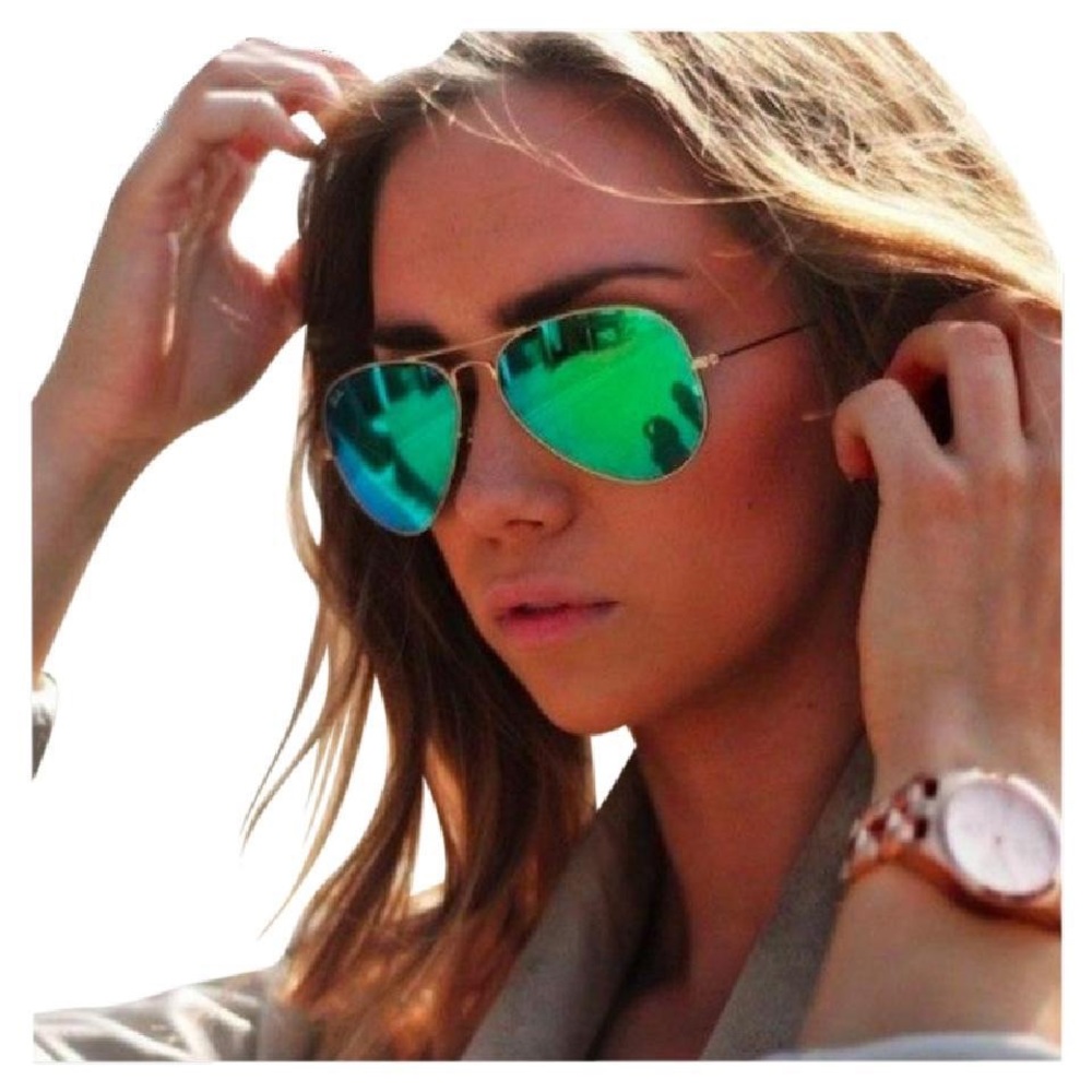Ray-Ban sunglasses brand new in box!  Style 3025A Aviators.